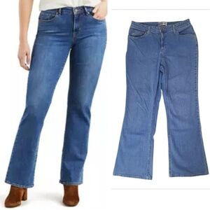 Levi's Signature At Waist Bootcut Medium Wash Size 12 Petite